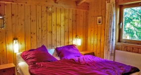 Schlafzimmer 1 oben slaapkamer 1 boven