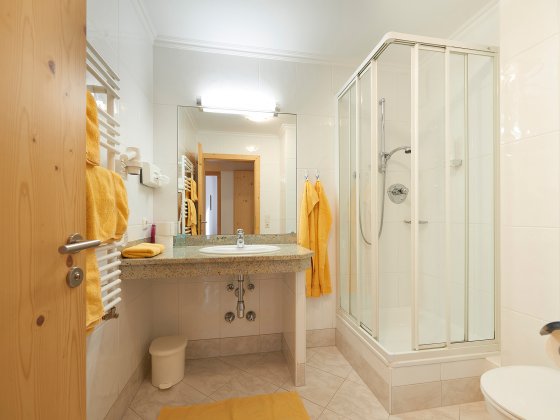 hotel sonneck badezimmer